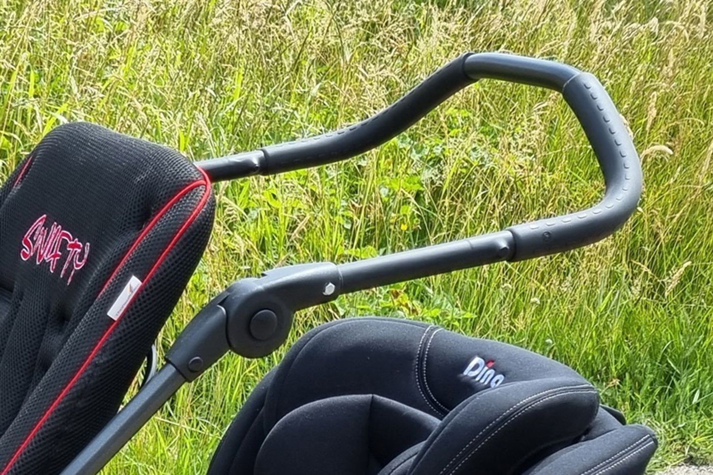 Verlengde duwbeugel bij gebruik DuoZit Verlengde duwbeugel bij gebruik DuoZit